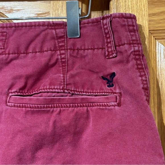 American Eagle Outfitters Longboard Skater Chino Shorts Faded Red Size 32 - Picture 5 of 8
